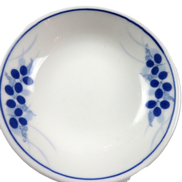 4 small white and blue condiment sauce spices olives nuts dishes / serveware - Picture 3 of 5